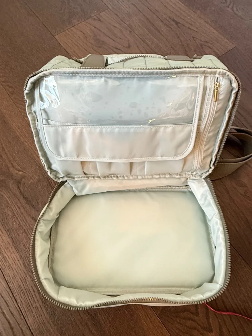 Makeup Weekender Travel Bag Cosmetic Organizer Sage Green Quilted Train Case